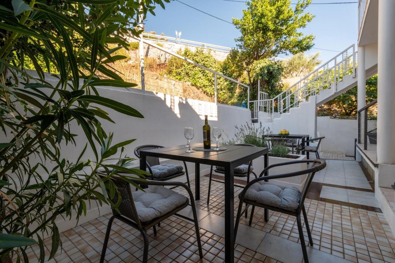Apartments Malalu 네움 외부 사진