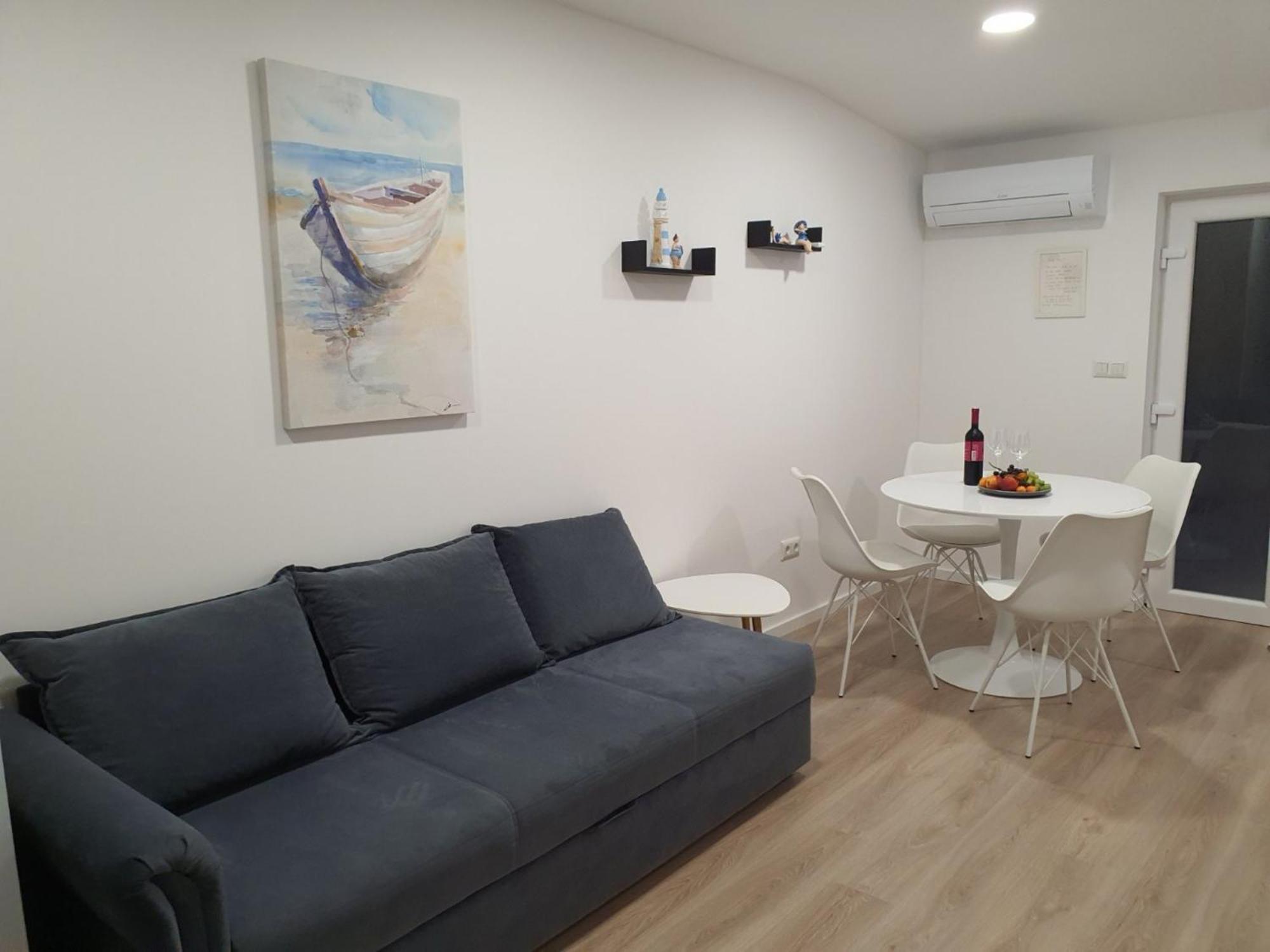 Apartments Malalu 네움 객실 사진